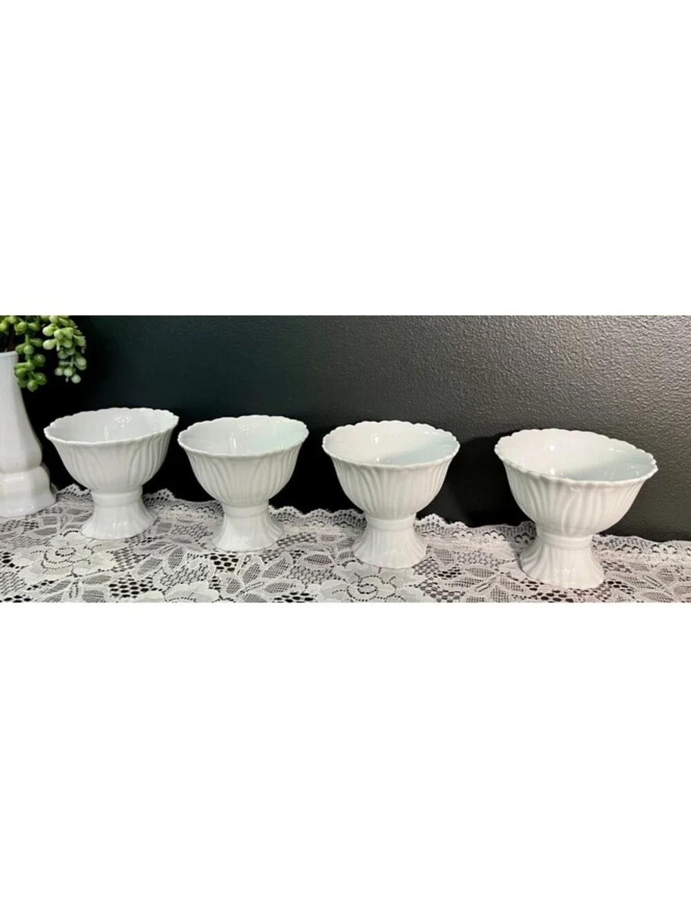 Vintage White Pier One Dessert Ice Cream Bowls Footed Pedestal White Rare (4)